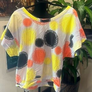 Vertigo “Paris” blouse size medium in GUC